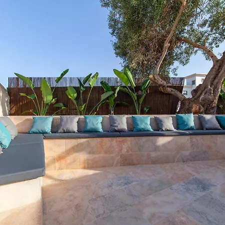 Palancar - Moradia Com Piscina Aquecível E 2 Jacuzzis - *