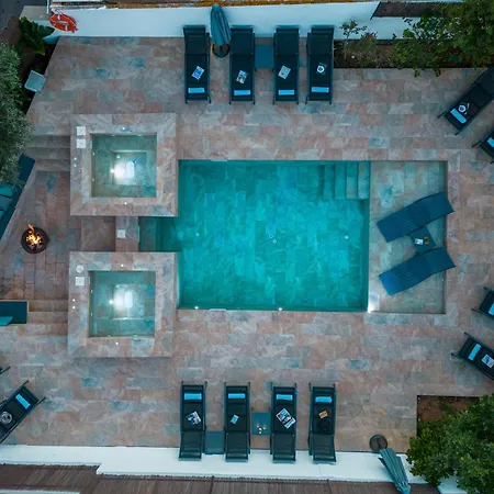 Palancar - Moradia Com Piscina Aquecível E 2 Jacuzzis -
